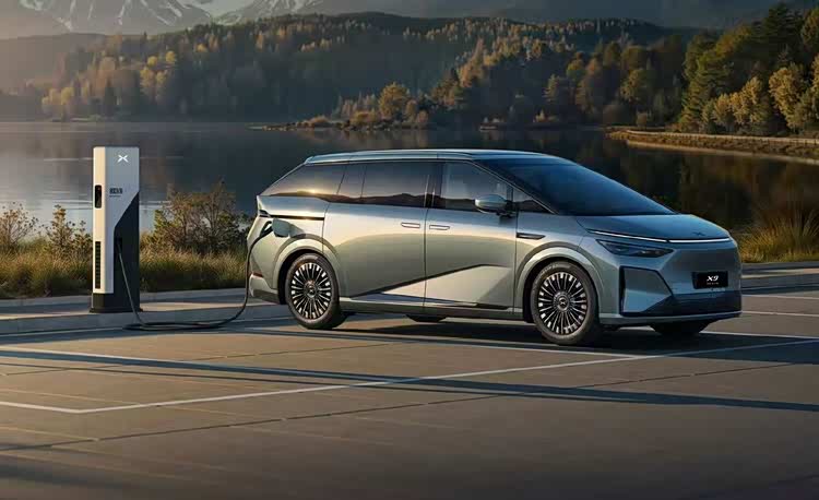 续航增加/舒适性提升/可选5款车型 2026款小鹏X9纯电版开启预订